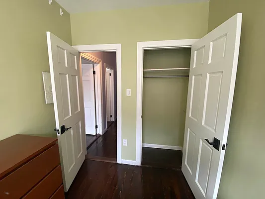 Rented by Premier Metro Realty Corp | media 31