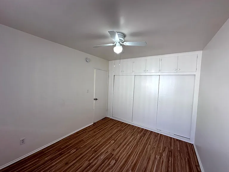 5748 Hazeltine Ave. — Photo 20