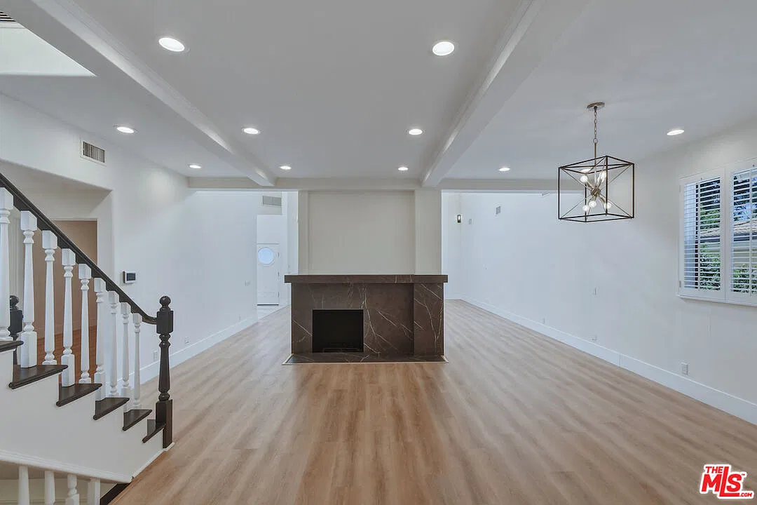 4 bed, 3.0 bath, 5000 sqft, $10,500 — Photo 3