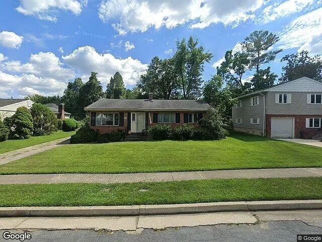 223 Deep Dale Dr — Photo 1