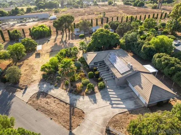 1210 Valentine Ln, Fallbrook, CA 92028