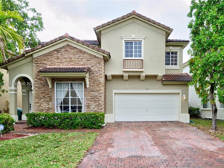 22131 SW 87th Pl — Photo 1