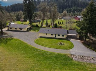 34710 Row River Rd, Cottage Grove, OR 97424