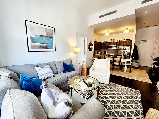 Rented by Ideal Properties Group | media 4