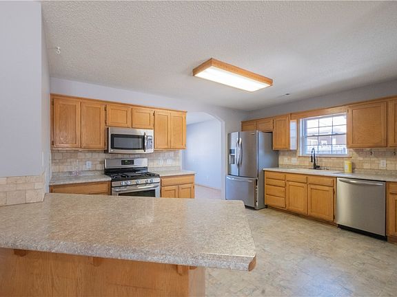 4th image of 3003 Levi Ln