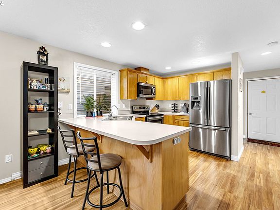 5th image of 11707 NE 31st St