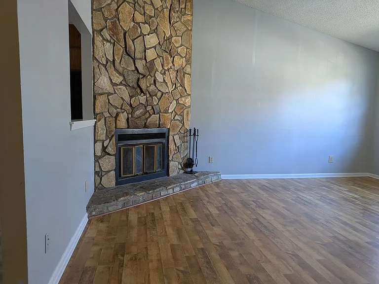 240 Tallulah Trl — Photo 5