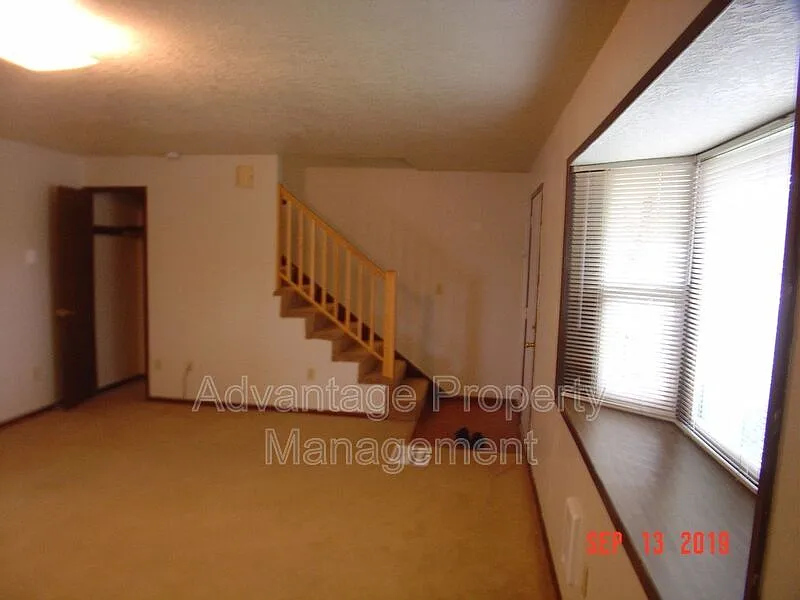 3 bed, 1.5 bath, 1248 sqft, $2,100 — Photo 4