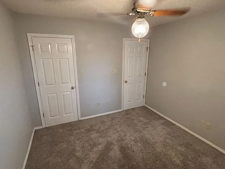 3327 N Detroit Ave — Photo 18