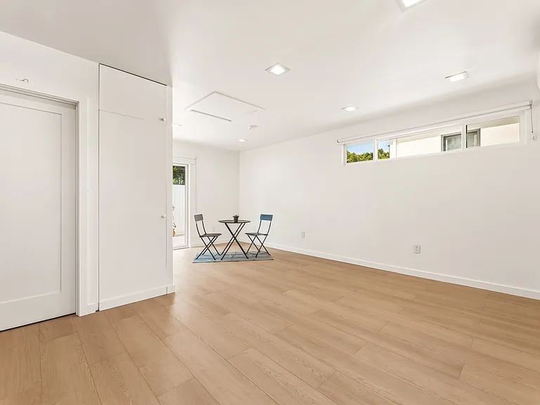 6470 W 85th St — Photo 5