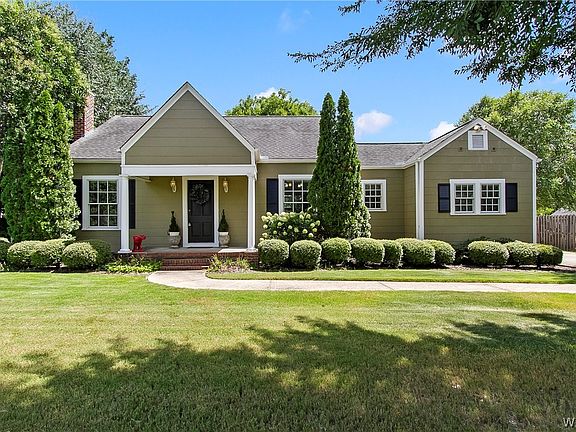 2nd image of 5 Hillcrest