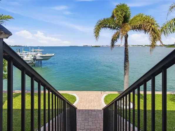 2675 Saint Josephs Dr E #D, Dunedin, FL 34698