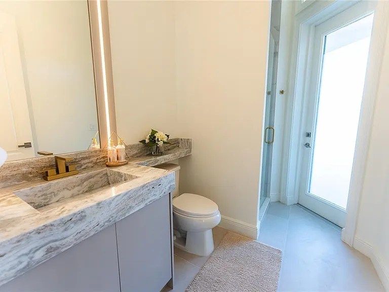 2041 Lake Fischer Cove Ln — Photo 35