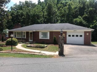 218 Henrytown Rd, Saltville, VA 24370