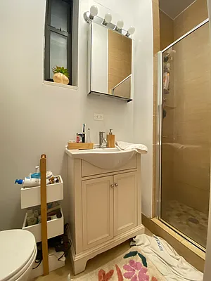 Rented by Bond New York | media 10