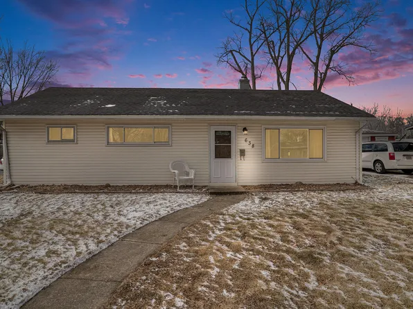 638 S Washington St, Hobart, IN 46342