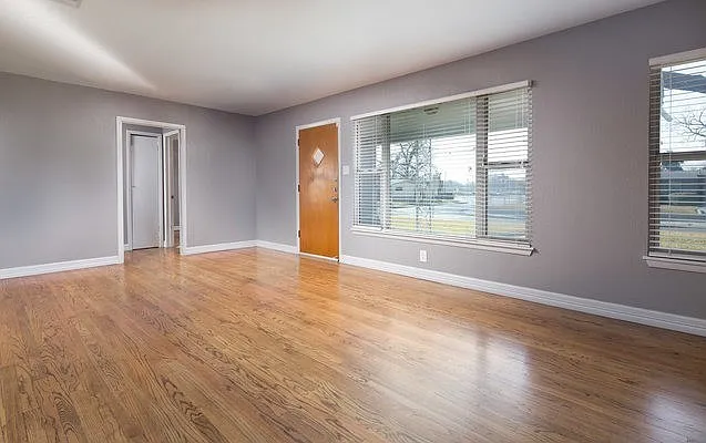 303 Schmeltzer Ln — Photo 5