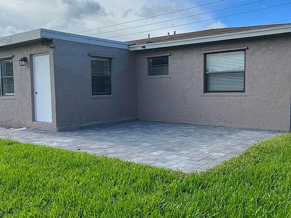 3rd image of 217 NW 4th Ave