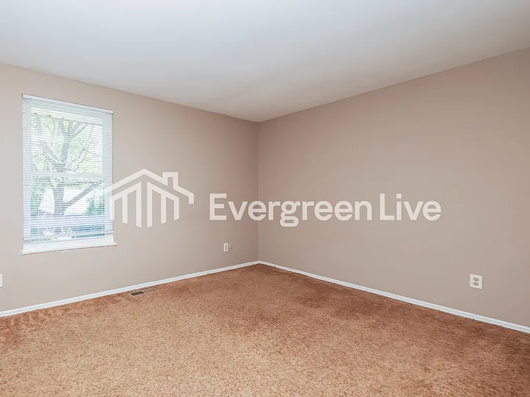 8307 Mount Carmel St — Photo 13