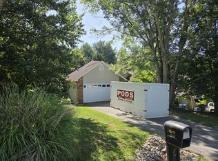 1518 Oriole Dr, Blacksburg, VA 24060