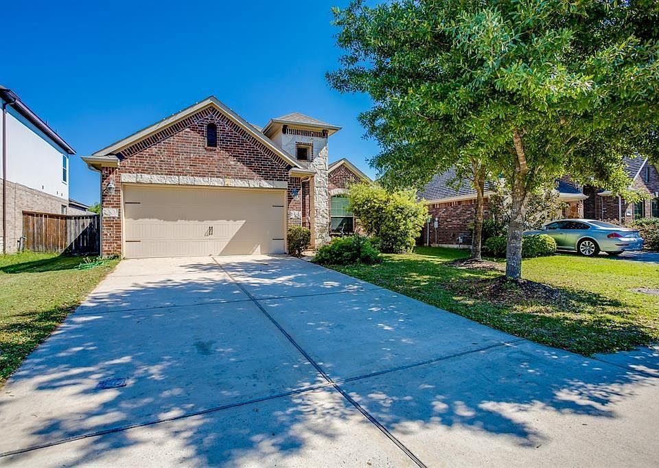 1st image of 24522 Avellino Ct