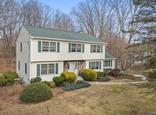 362 Dayton Rd, Trumbull, CT 06611