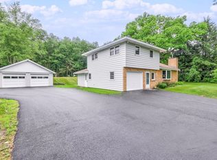 314 S Barre Rd, Barre, MA 01005