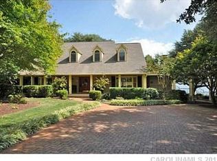 7855 Live Oaks Dr, Denver, NC 28037