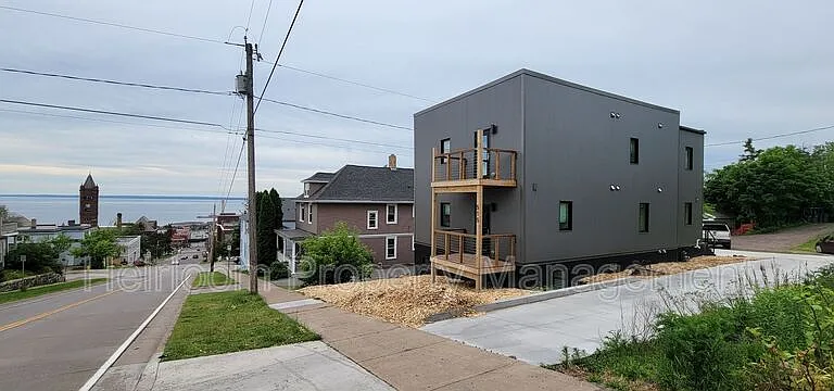 515 N Lake Ave #3 — Photo 1