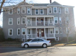 38 Bay View Ave APT 2, Bristol, RI 02809