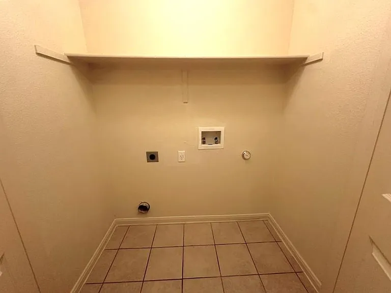 1408 Bergin Ct #B — Photo 11