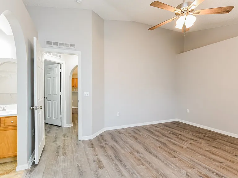 1117 Windy Bluff Dr — Photo 11