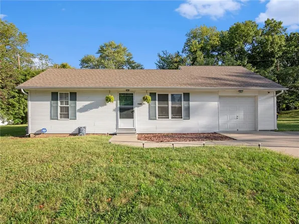 7108 E 92nd St, Kansas City, MO 64138