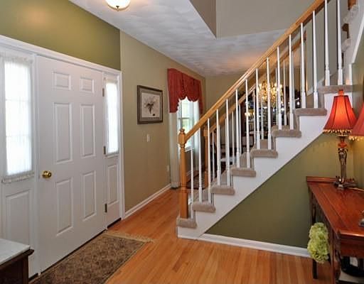 5th image of 24 Lawnacre Dr