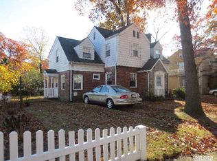 1 Carter Ave, Oceanside, NY 11572