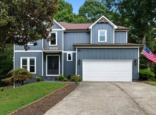 535 Tumbling Creek Dr, Alpharetta, GA 30005