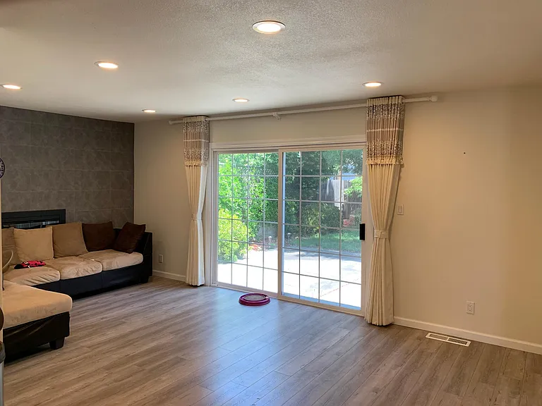 934 Camellia Way — Photo 4