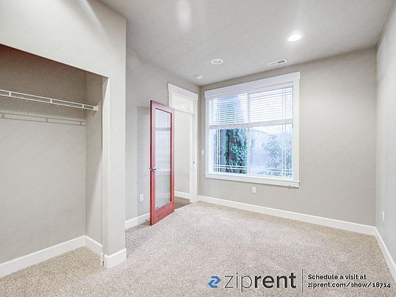 3rd image of 6515 Quincy Ave SE
