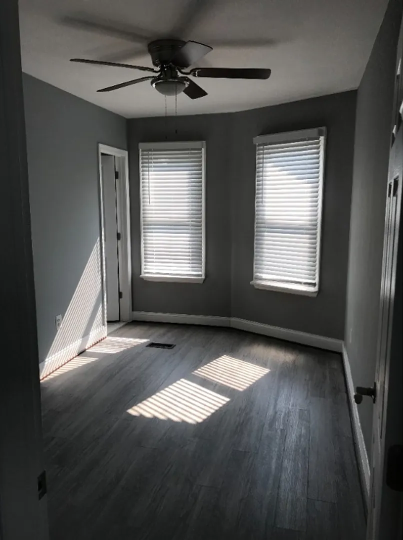 5324 Ready Ave $600 (Shared Bath) — Photo 4