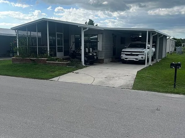 920 Strongbox Ln, North Fort Myers, FL 33917