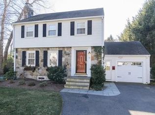 10 Roberts Rd, Wellesley, MA 02481