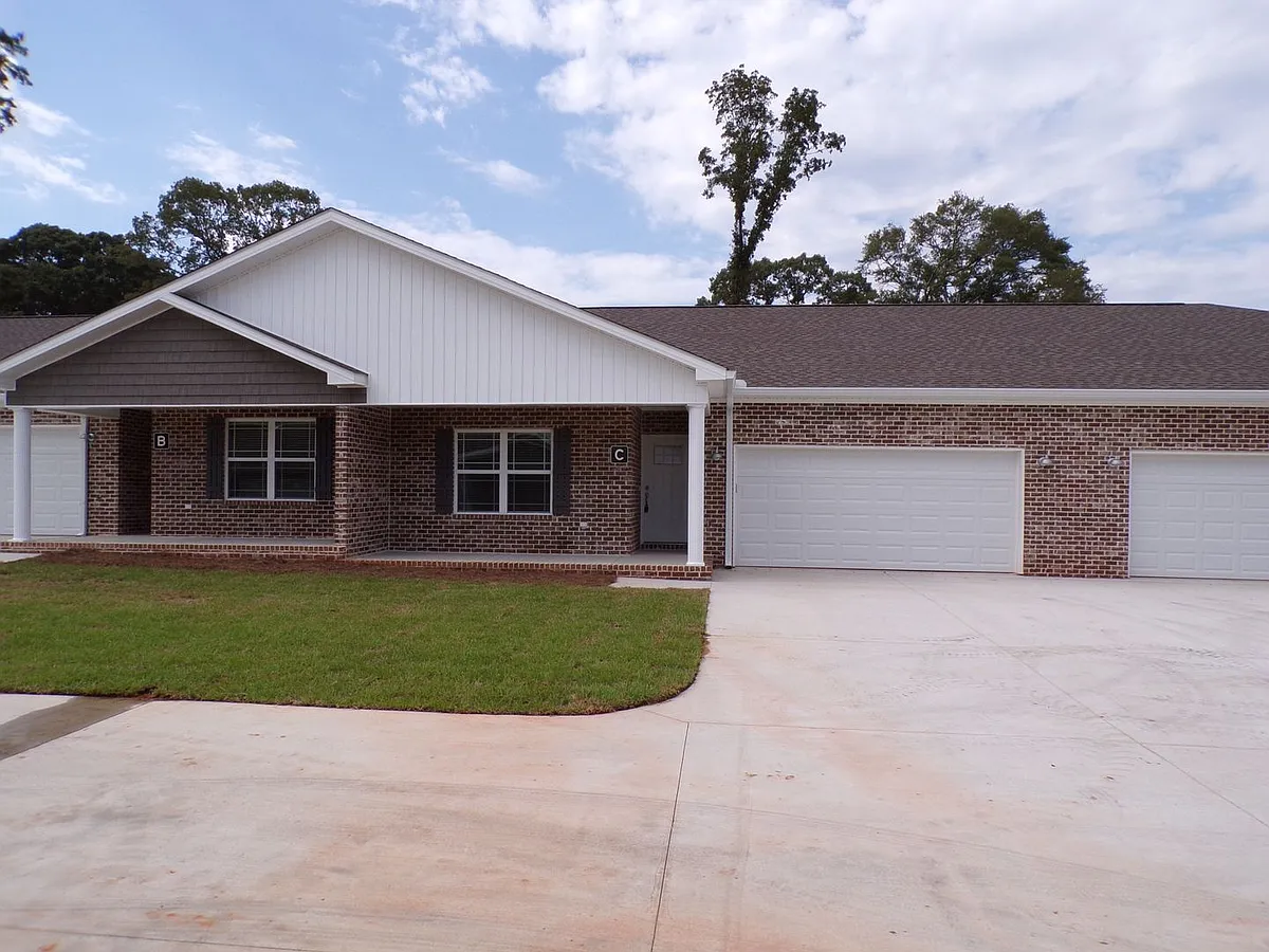 Building Photo - Lowe Drive 323 1-8