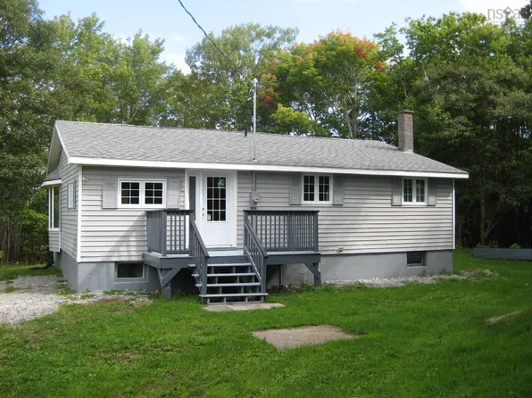 379 Old Port Mouton Rd, Queens, NS B0T 1G0