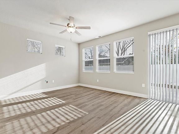 5th image of 2801 W Palouse St