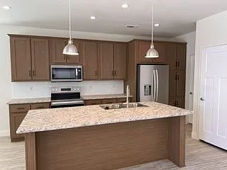 2501 W Wickenburg Way #324 — Photo 2