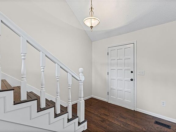 5th image of 12806 S Seminole Dr