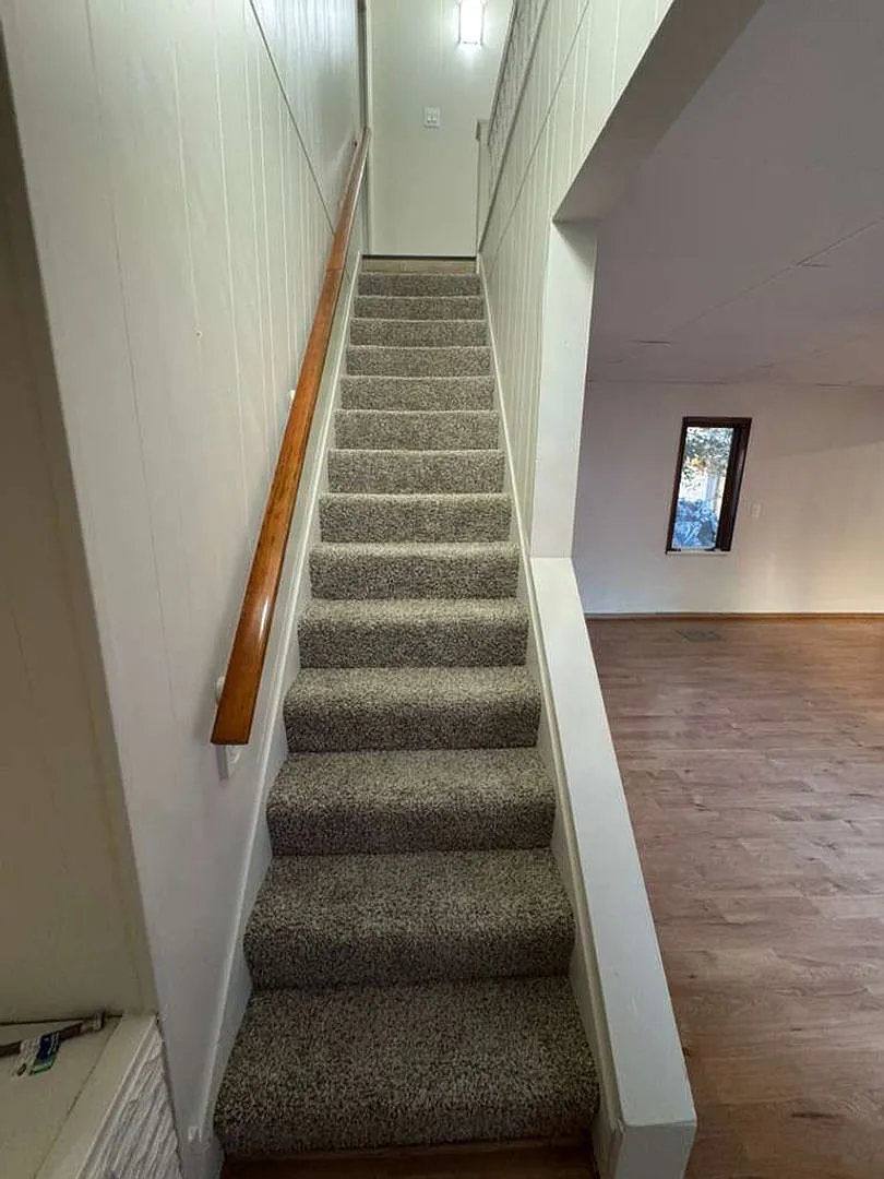 Comfortable 4BR Home in Braddock, Section 8 Considered!! — Photo 4