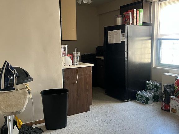 2nd image of 120 Casals Pl APT 30G