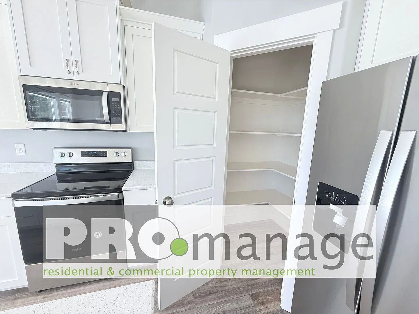 Immaculate single family home on the West side — Photo 3