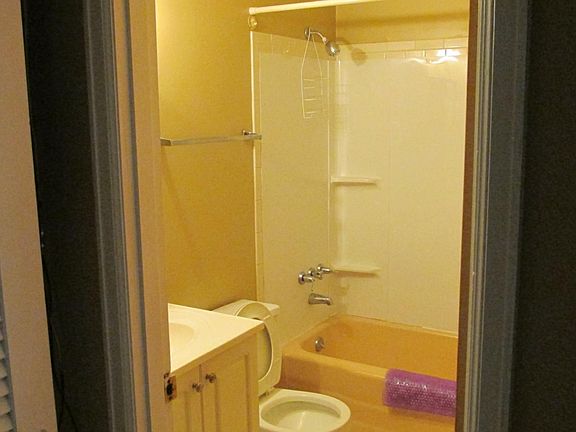 4th image of 710 W Moss Ave #6